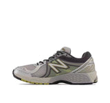New Balance 860v2 Sneakers Grey and Olive ML860KR2