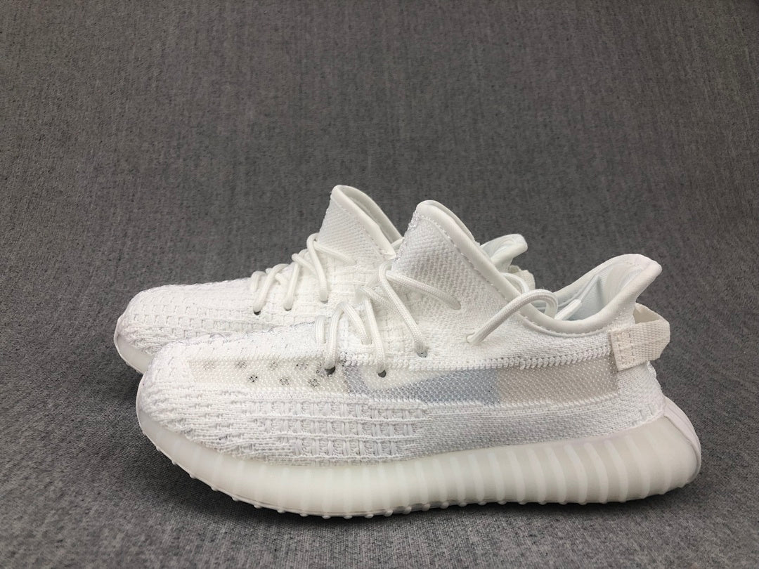 Yeezy 350 V2 Kids Sneakers in White