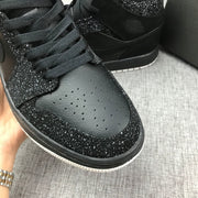 Jordan Air Jordan 1 Mid Black and White Sneakers 554724-001