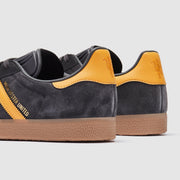 adidas Originals Gazelle x Manchester United