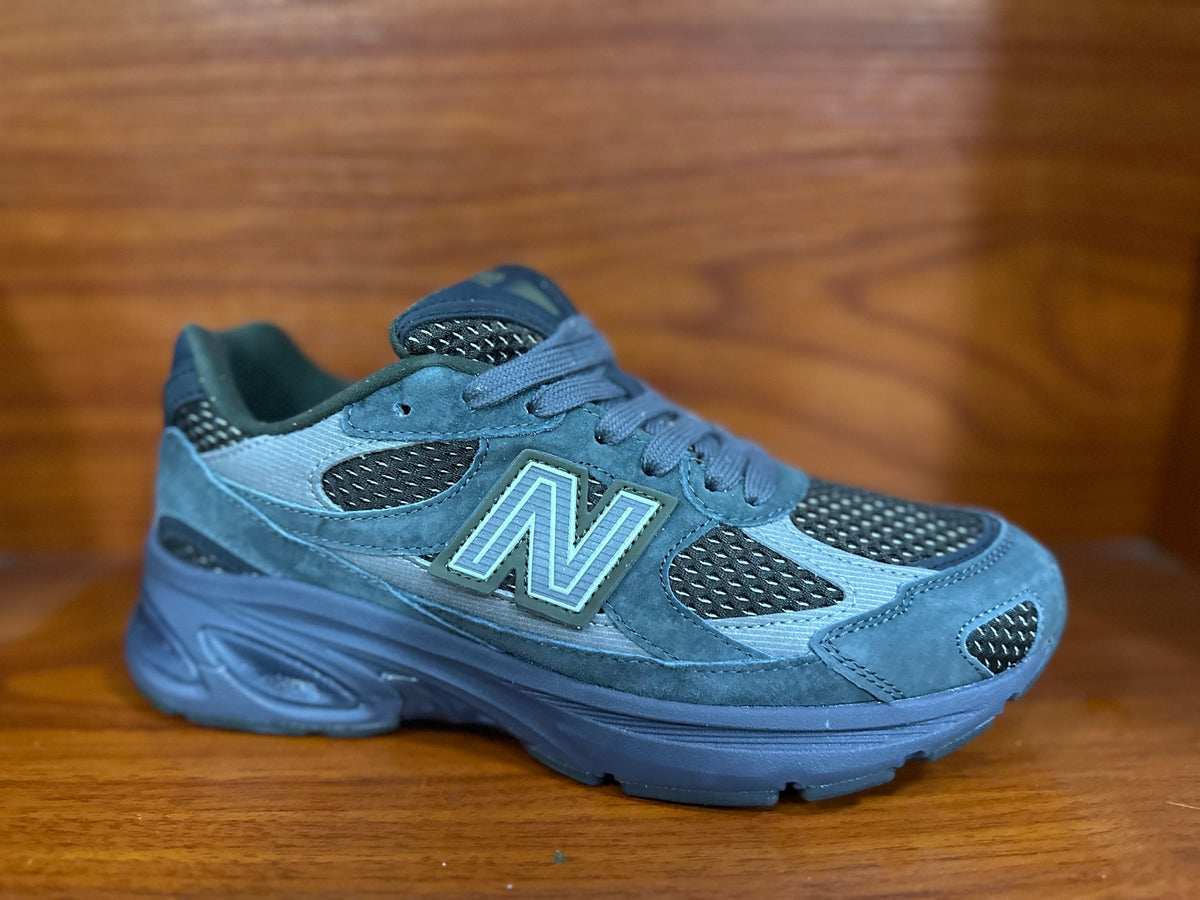New Balance Blue Mesh Running-Style Sneakers