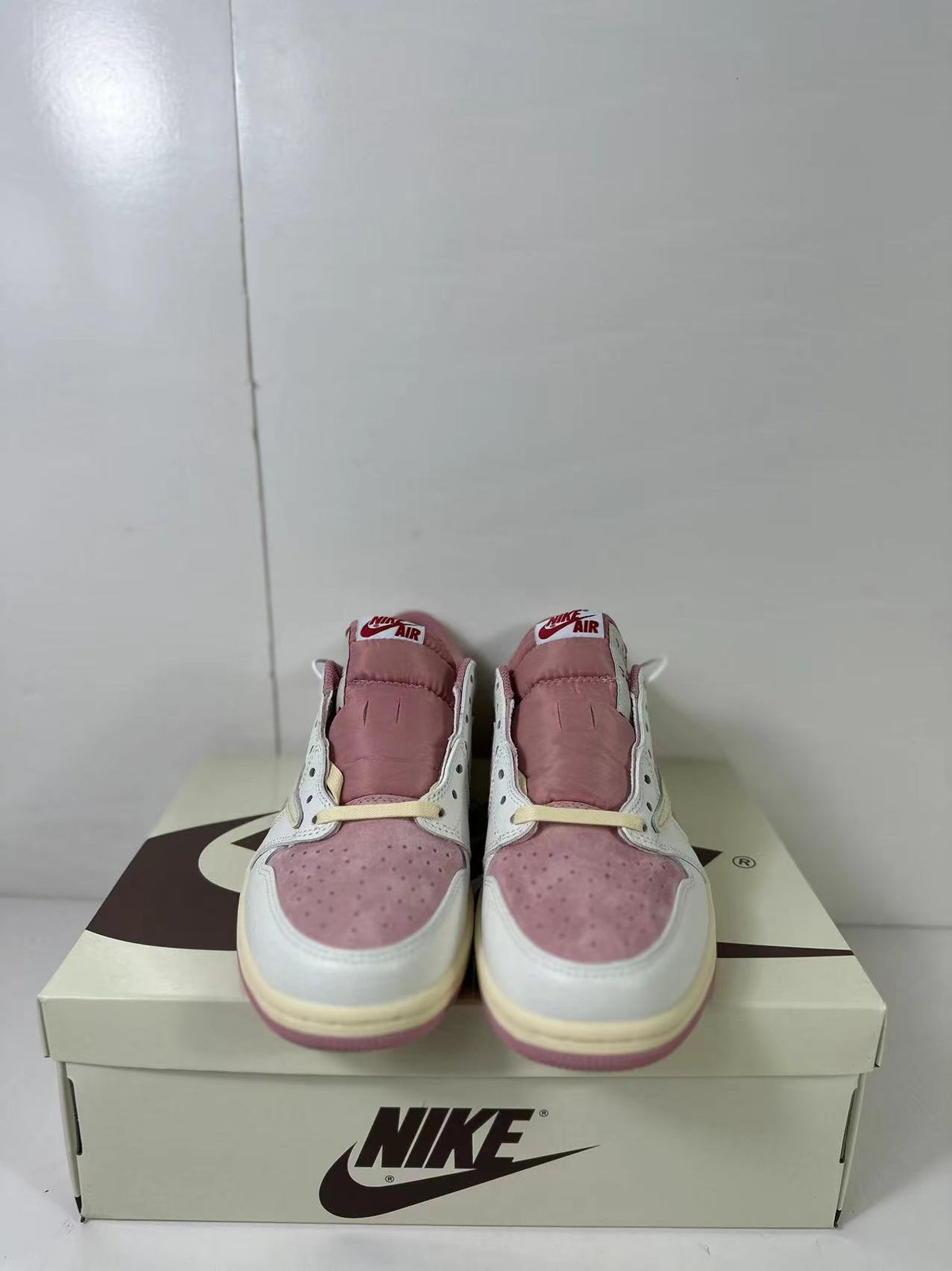 Nike Air Jordan 1 Low Travis Scott White Pink DM7866-600