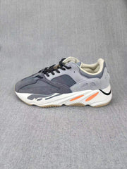 Nike Air Max 720 Sneakers Gray, White and Orange