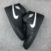 Air Jordan 1 Mid Black White Sneakers 554724-049