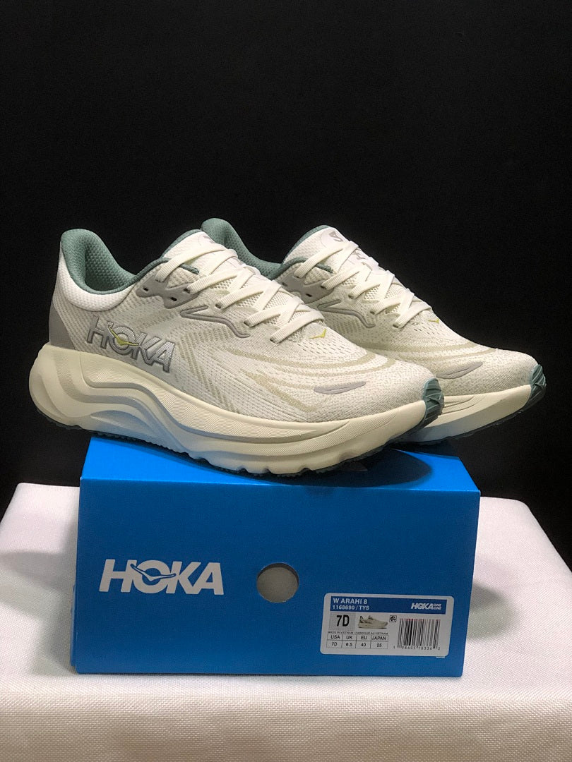 HOKA Arahi 8 Running Shoes in Cream and Sage