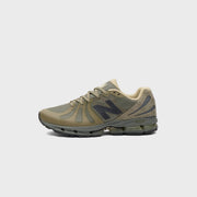 New Balance x Stone Island ABZORB 1890 - Deep Forest / Olive Green