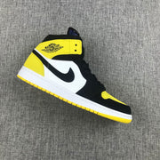 Air Jordan 1 Mid SE Black Yellow Toe Sneakers 852542-071