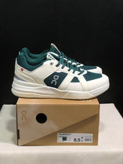 On The Roger Clubhouse Pro Sneakers White Dark Green