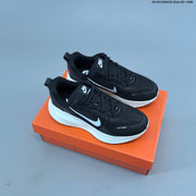 Nike Vomero 18 Running Shoes