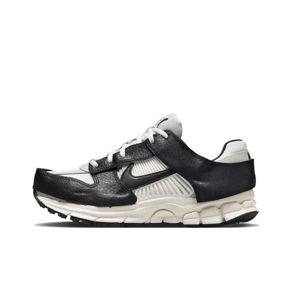 Nike FJ5474-133 Black and White Sneakers