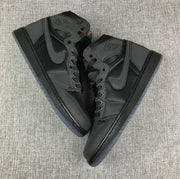 Air Jordan 1 Retro High Black Rose Sneakers