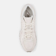New Balance 204L
