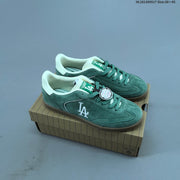 MLB Clubbie SD Low-Top Sneakers, White and Green