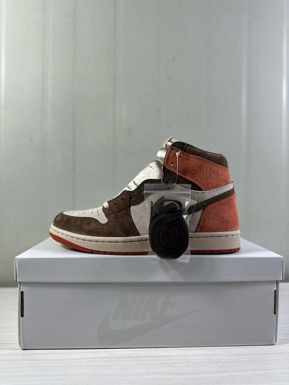 Jordan Air Jordan 1 High OG Cacao Wow Sand Drift FQ2941-200