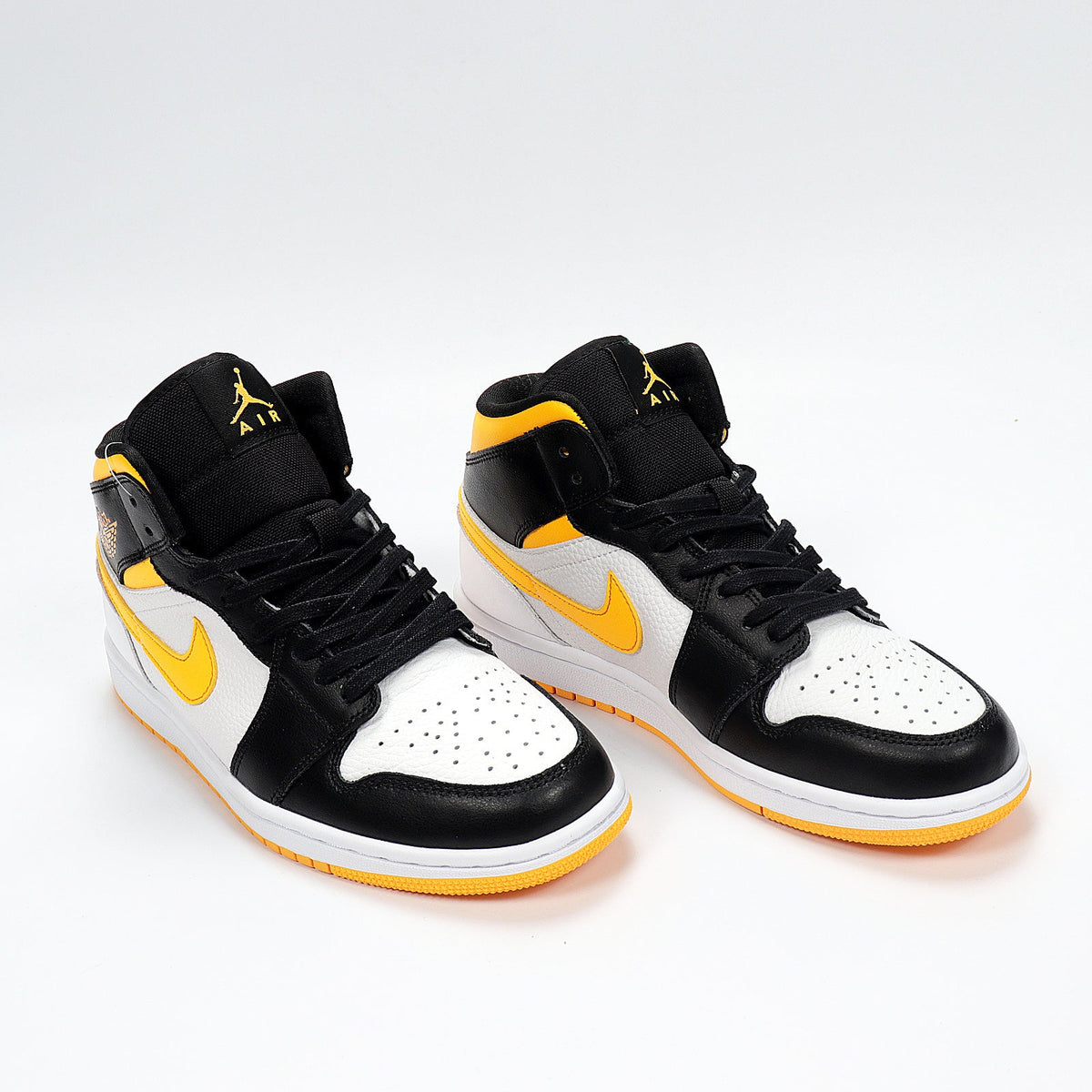 Jordan 1 High Black Yellow White Sneakers CV5276-107