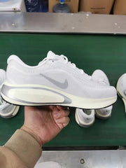 Nike Journey Run Road Running Shoes White/Silver FJ7765-104