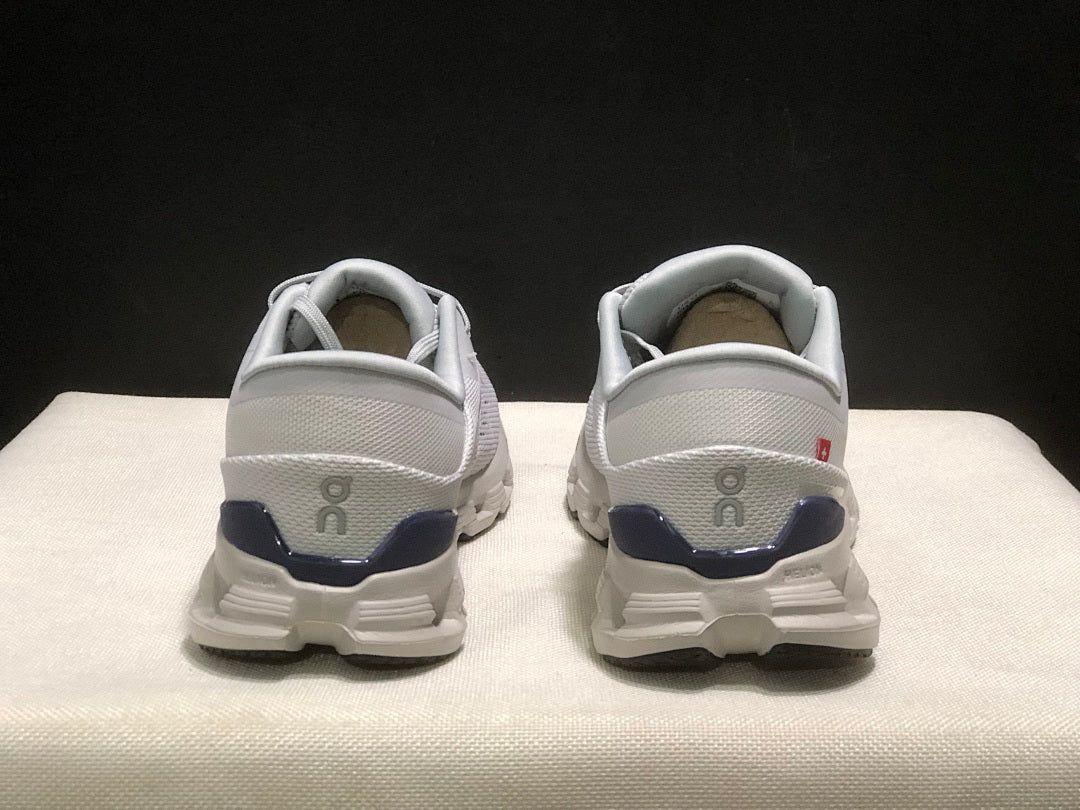 On Cloud X 4 Sneakers in Lavender and Blue