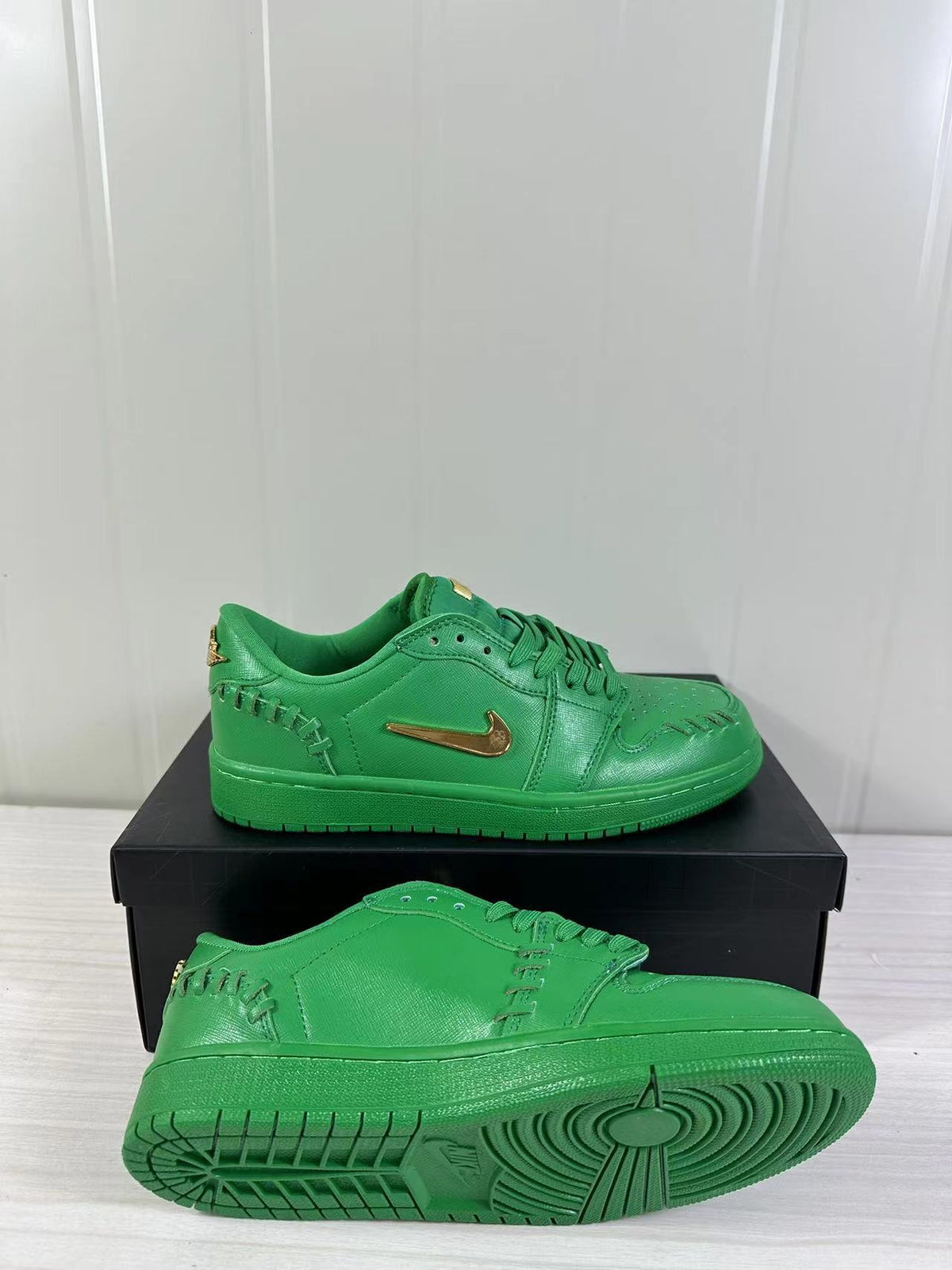 Jordan Air Jordan 1 Low Green FN5032-300 Sneakers