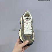 Maison Mihara Yasuhiro Larry Low-Top Sneakers in Olive