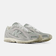New Balance 204L