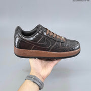 Nike Air Force 1 '07 Low Sneakers in Dark Brown