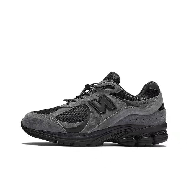 New Balance M2002RXZ Grey Sneakers
