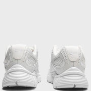 Women's V5 Runner - White/Black/Metallic Silver