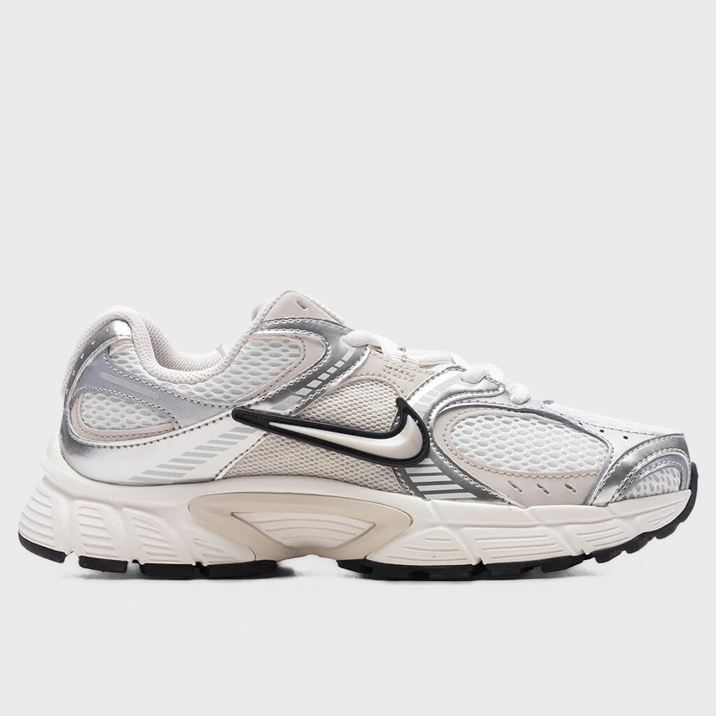 Women's V5 RNR - Summit White/Light Orewood Brown/Sail/Black