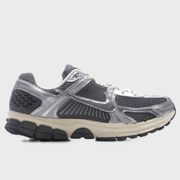 Zoom Vomero 5 - Iron Grey/Chrome/Metallic Silver