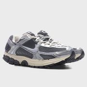 Zoom Vomero 5 - Iron Grey/Chrome/Metallic Silver