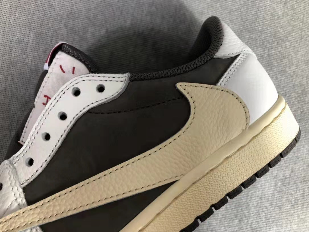 Travis Scott x Air Jordan 1 Low Sneakers White Brown
