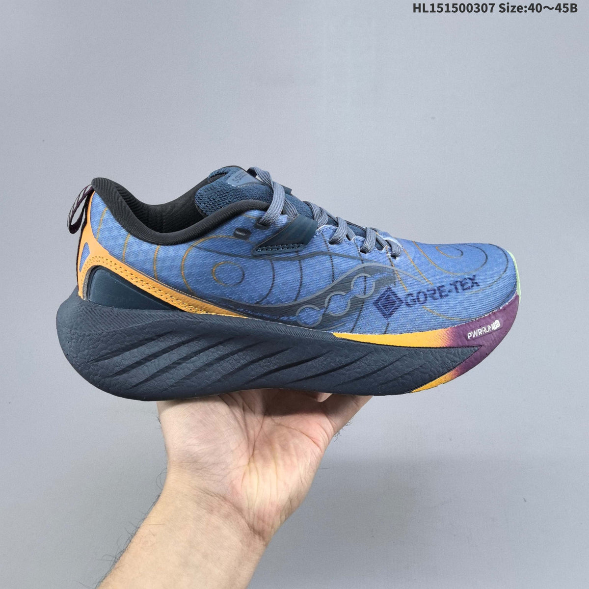 Saucony Triumph 22 Running Shoes in Blue and Orange
