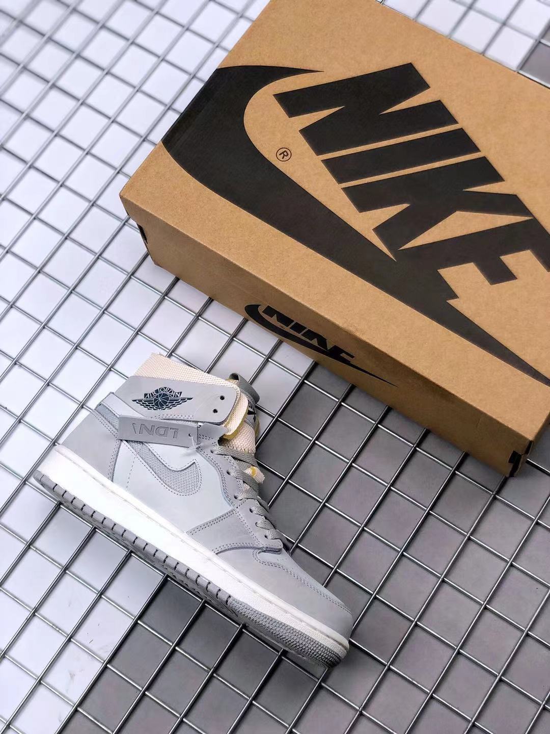 Jordan Air Jordan 1 Zoom Comfort London Sneakers Grey DH4268-001