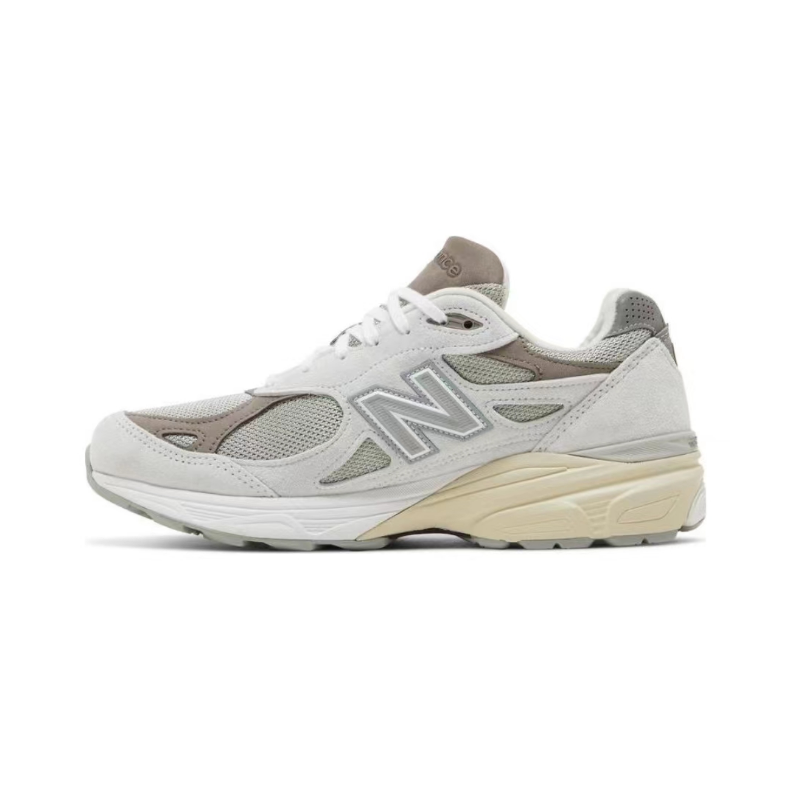 New Balance 990v3 M990SC3 Sneakers in Grey