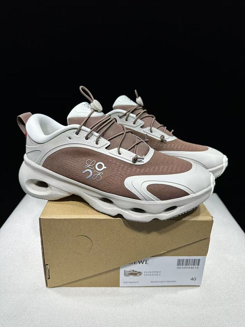LOEWE x On Cloudventure 3.0 Sneakers Beige Brown