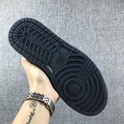 Air Jordan 1 Retro High Black Rose Sneakers