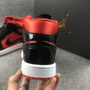 Air Jordan 1 Mid Sneakers Black Red White BQ6472-600