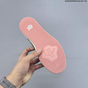 Gucci Screener Low-Top Sneakers in Beige and Pink