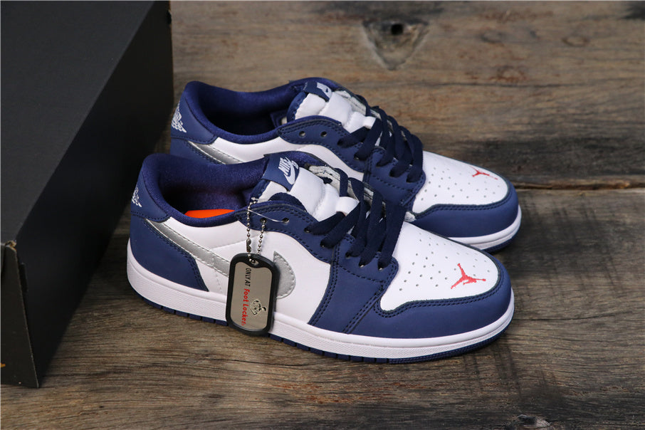 Nike SB x Air Jordan 1 Low Blue and White CJ7891-400