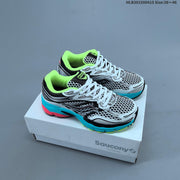 Saucony ProGrid Omni 9 Retro Running Sneakers