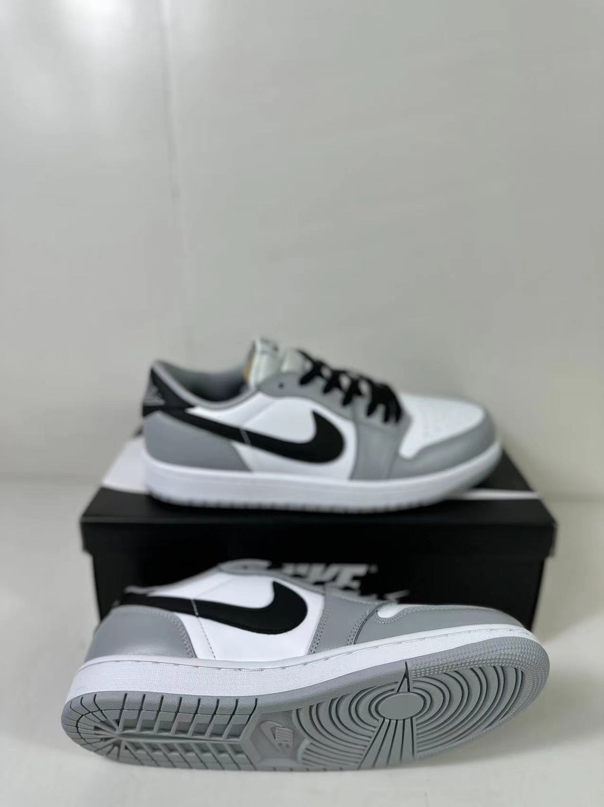 Jordan Air Jordan 1 Low OG Barons Sneakers Black Grey CZ0790-110