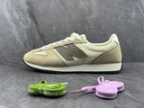 New Balance U471AI Sneakers in Beige and Cream