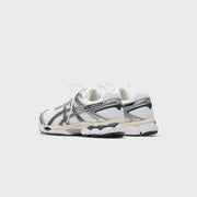 ASICS Gel-Cumulus 16 - White / Midnight