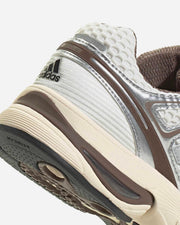 Adistar Control 5 White Black Brown