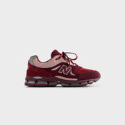 Ronnie Fieg & New Balance 2011 - Chocolate Truffle / Sepia Rose