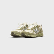 New Balance Made in USA 990v4 - Olive Leaf / Permafrost / Light Olive