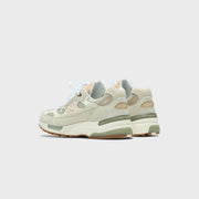 New Balance Made in USA 992 - Olivine / Incense / Raw Cashew