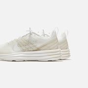 Nike Lunar Roam - Summit White / Phantom / Light Bone / Summit White