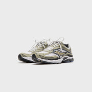 Saucony Progrid Omni 9 - White / Gold