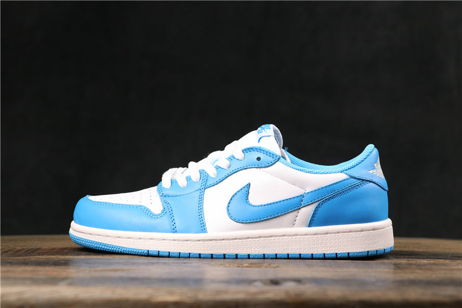 Air Jordan 1 Low North Carolina Blue Sneakers